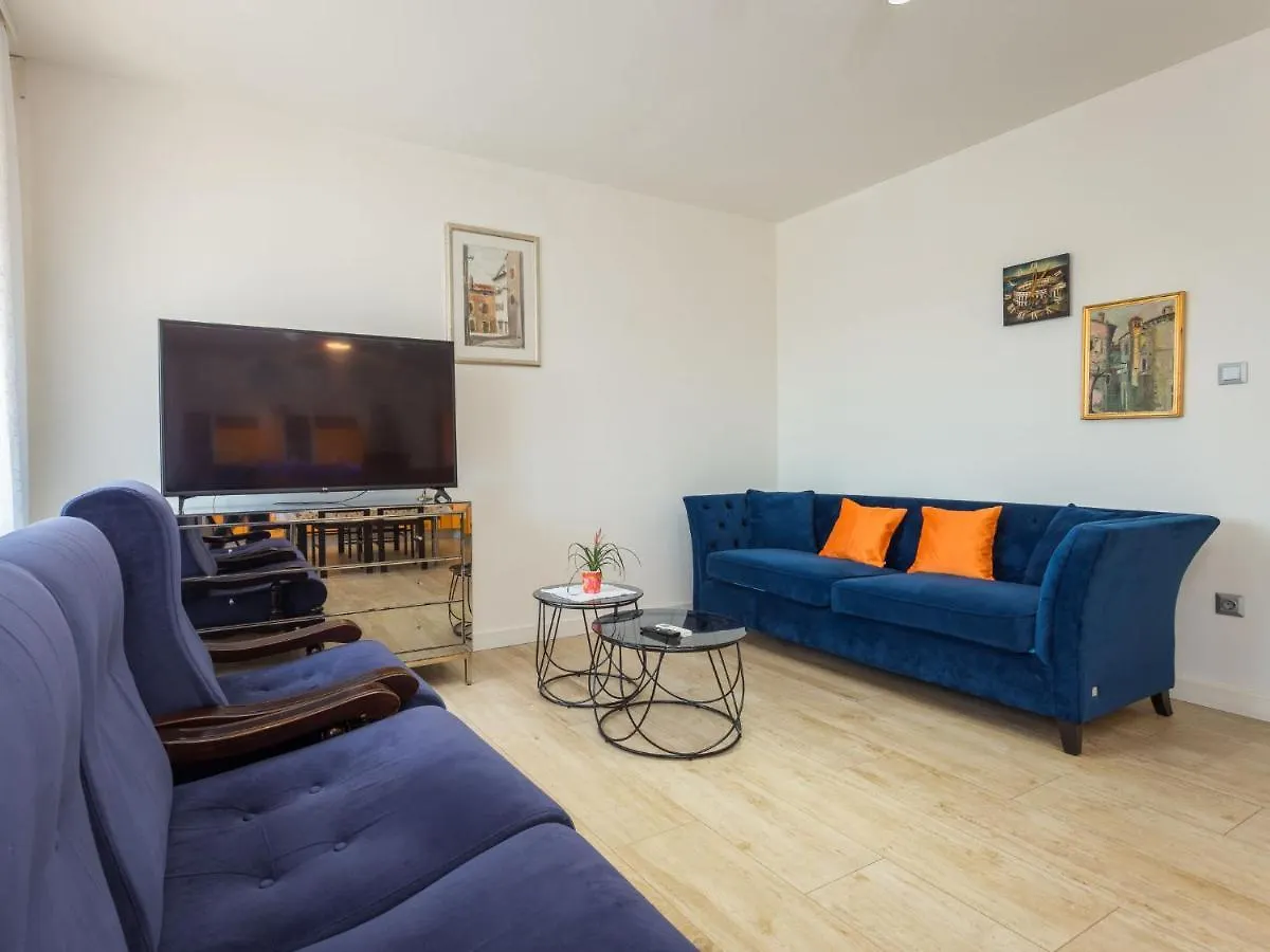 Apartment Maris-2 By Interhome Pula