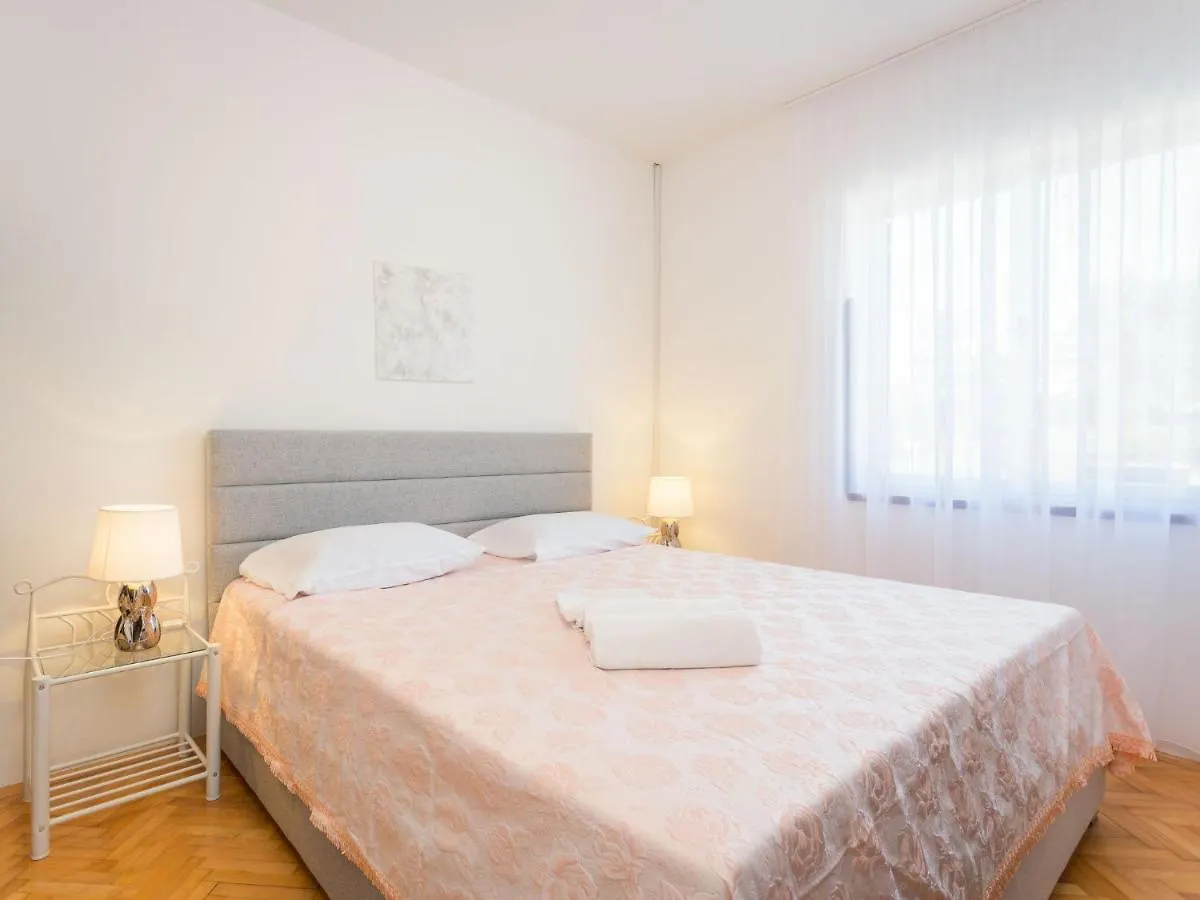 Apartment Maris-2 By Interhome Pula Croatia